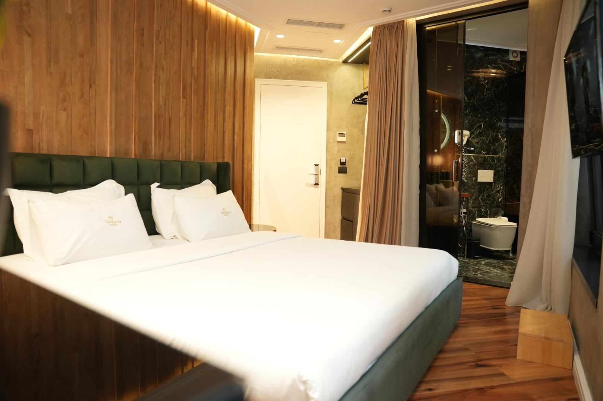 La Suite Boutique Hotel Tiranë Ngoại thất bức ảnh
