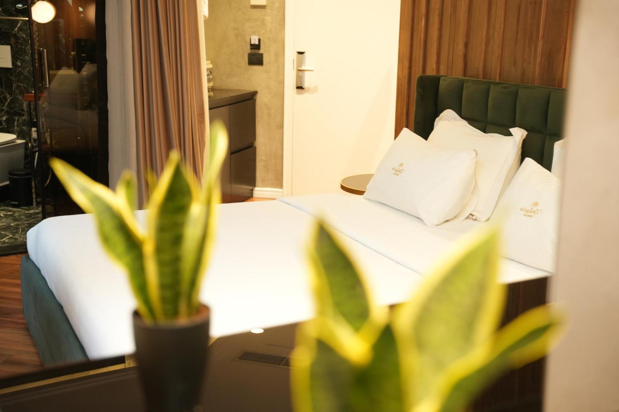 La Suite Boutique Hotel Tiranë Ngoại thất bức ảnh