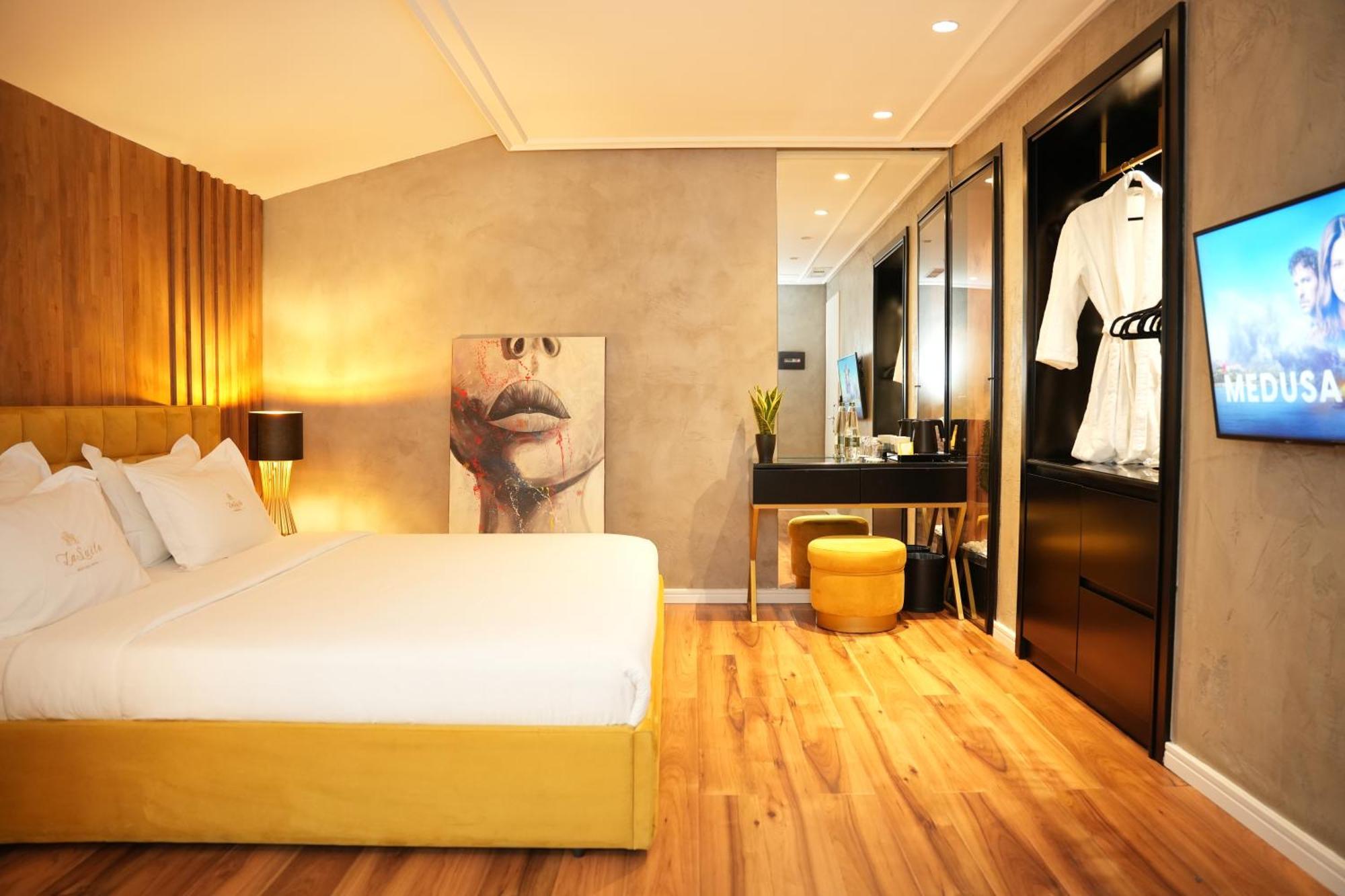 La Suite Boutique Hotel Tiranë Ngoại thất bức ảnh