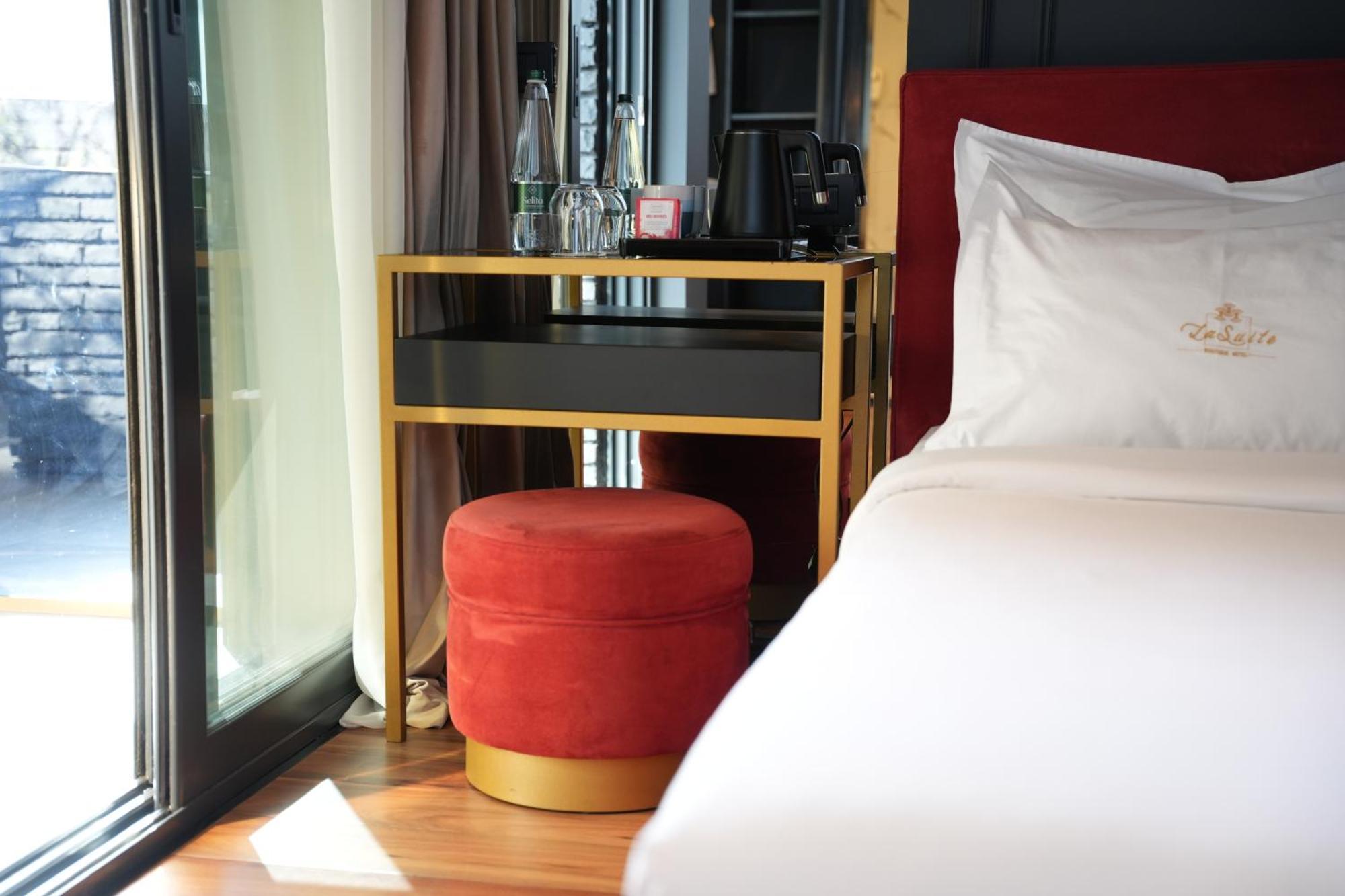 La Suite Boutique Hotel Tiranë Ngoại thất bức ảnh