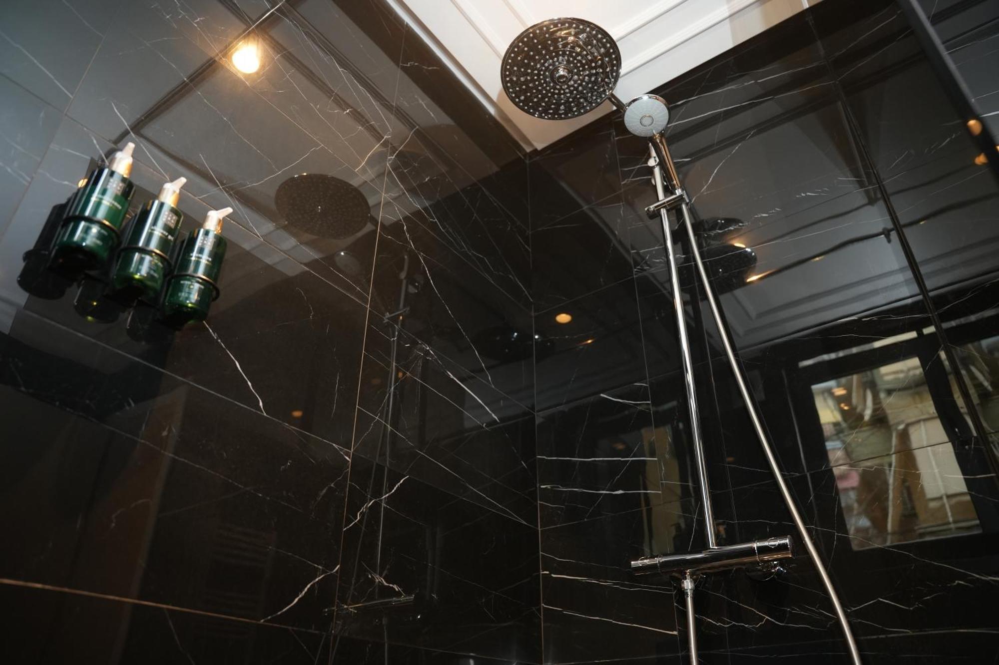La Suite Boutique Hotel Tiranë Ngoại thất bức ảnh