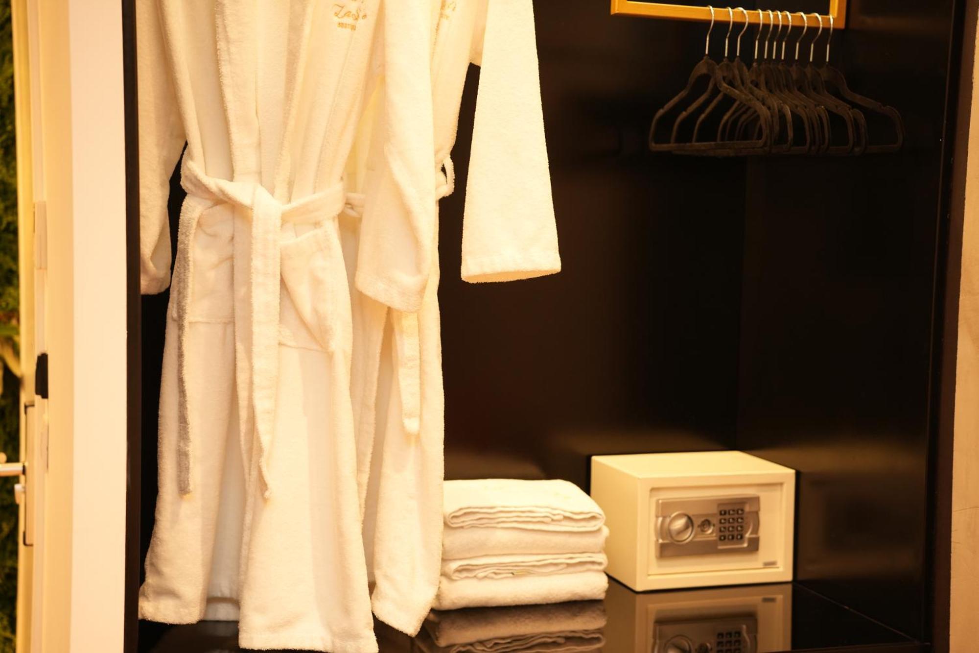 La Suite Boutique Hotel Tiranë Ngoại thất bức ảnh